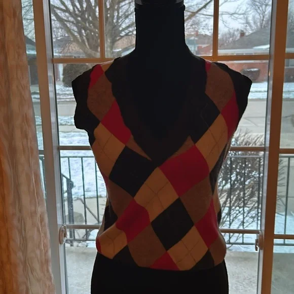 J Crew Sweater Vest women’s small Argyle gray,pink and cream - Picture 4 of 7